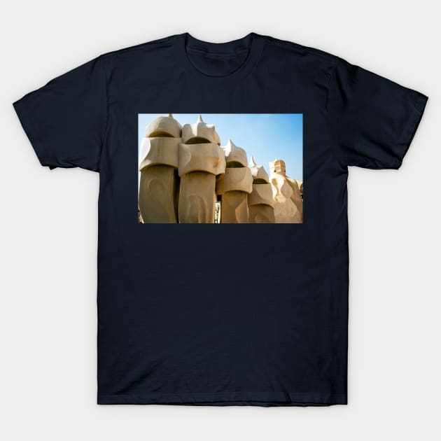 Casa Mila, Barcelona, La Pedrera, Chimneys T-Shirt by tommysphotos